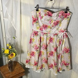 Vintage Ruby Rox Floral Strapless Dress